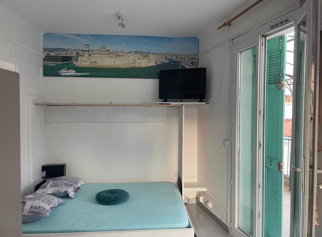 Stud Terras Ville Corniche 2 Pers Stat Gratuit Rue Modif Suivt Possib Et Accord Exclusif Μασσαλία Εξωτερικό φωτογραφία