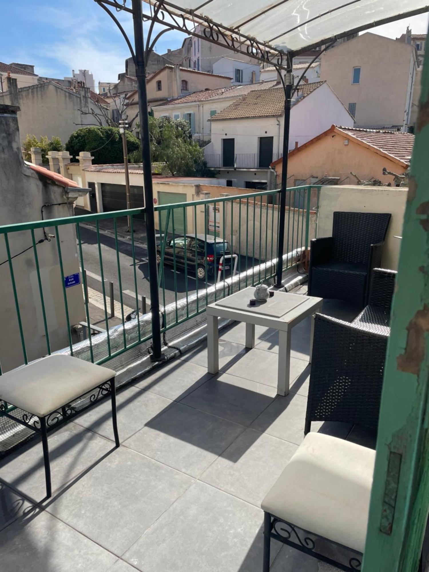 Stud Terras Ville Corniche 2 Pers Stat Gratuit Rue Modif Suivt Possib Et Accord Exclusif Μασσαλία Εξωτερικό φωτογραφία