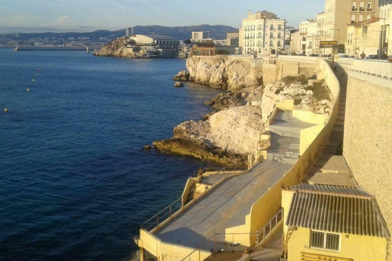 Stud Terras Ville Corniche 2 Pers Stat Gratuit Rue Modif Suivt Possib Et Accord Exclusif Μασσαλία Εξωτερικό φωτογραφία
